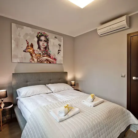 Aqua Blueapart ユラタ