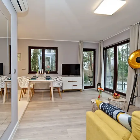 Aqua Blueapart ユラタ