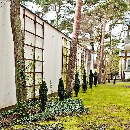 Aqua Blueapart アパート