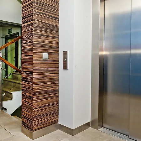 Aqua Blueapart アパート *