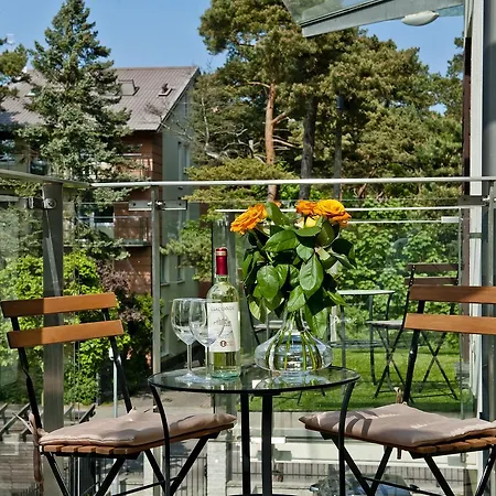 Aqua Blueapart アパート