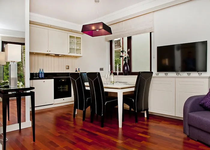 Aqua Blueapart Jurata